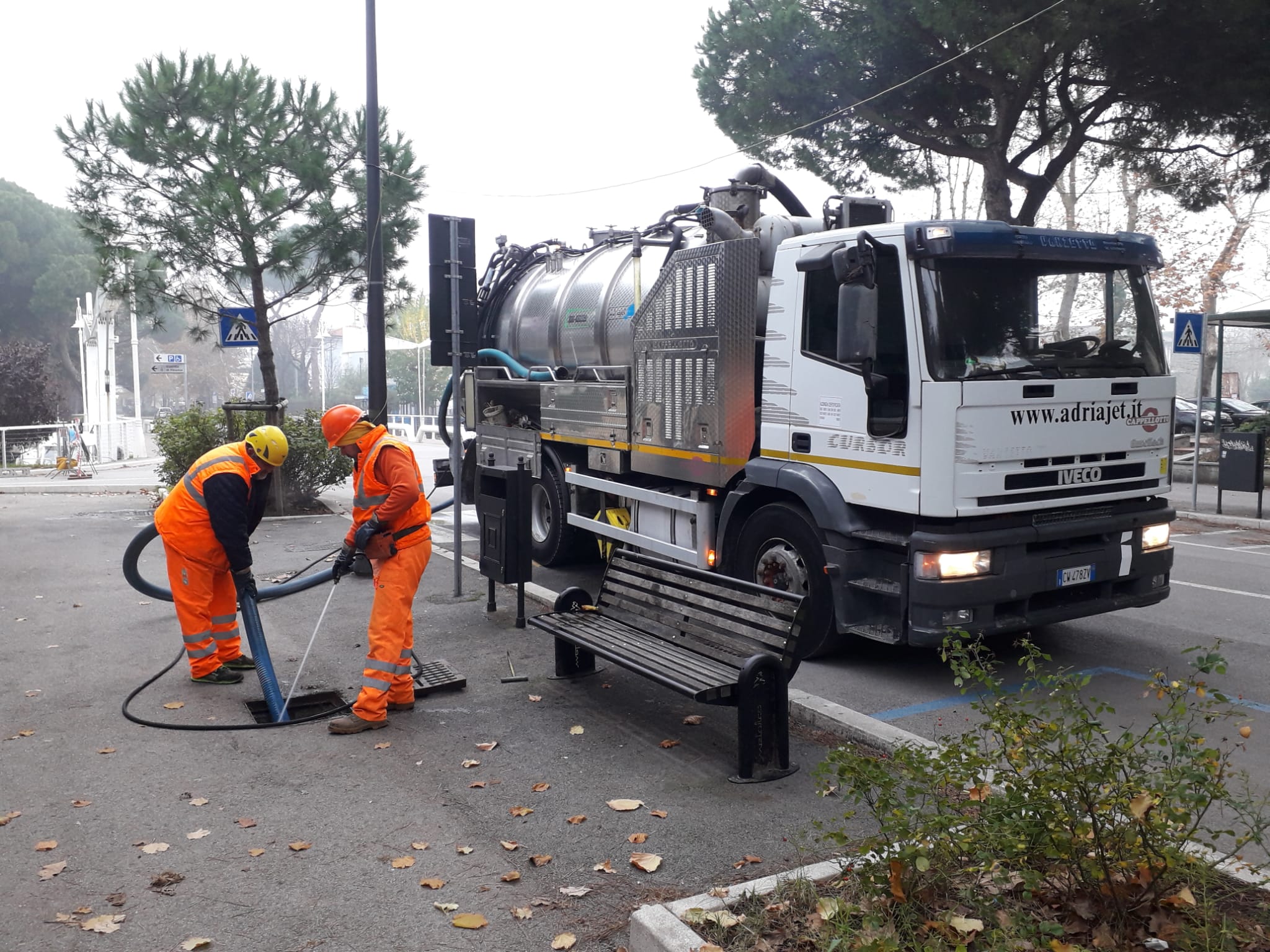 Incominciata la pulizia delle caditoie lungo le strade comunali